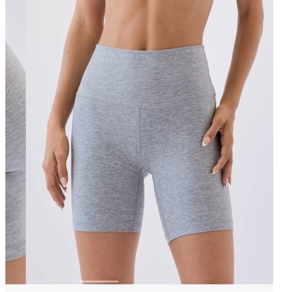 TnaCOZY Atmosphere Hi-Rise 7" Short - Picture 3 of 11